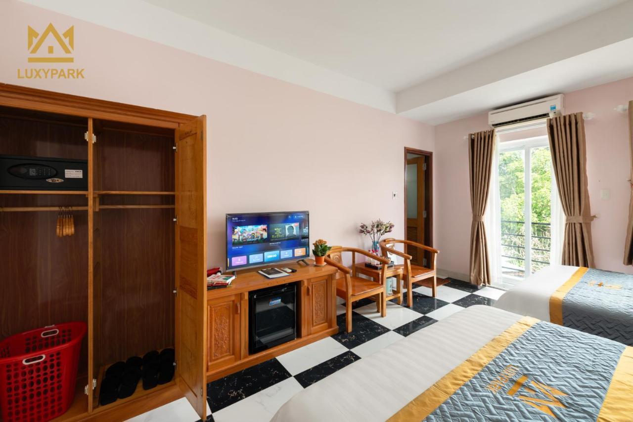 Luxy Park Hotel - Phu Quoc Centre Buitenkant foto