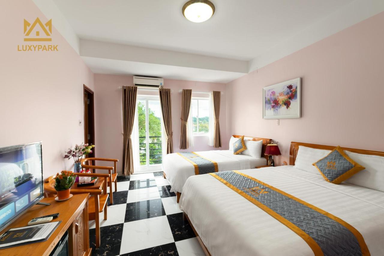 Luxy Park Hotel - Phu Quoc Centre Buitenkant foto
