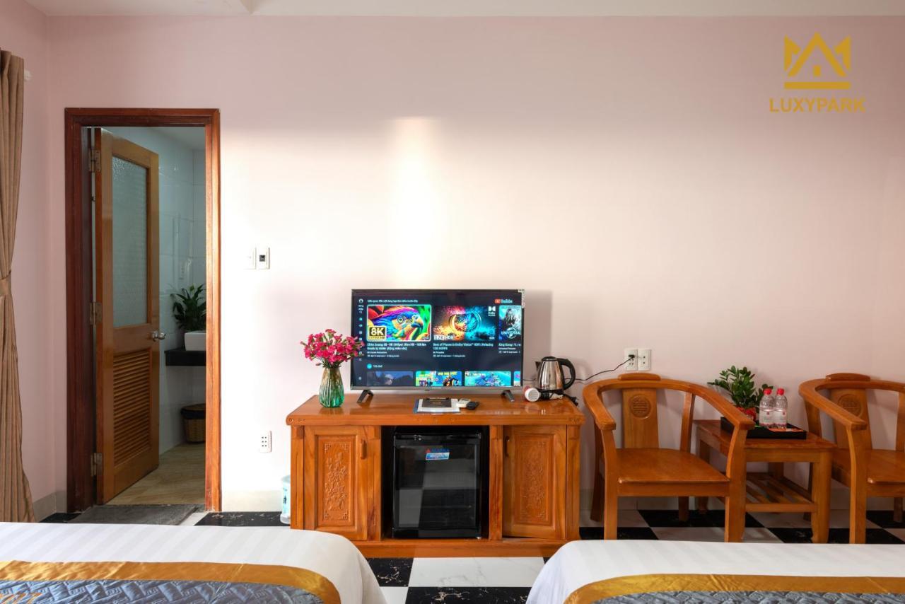 Luxy Park Hotel - Phu Quoc Centre Buitenkant foto