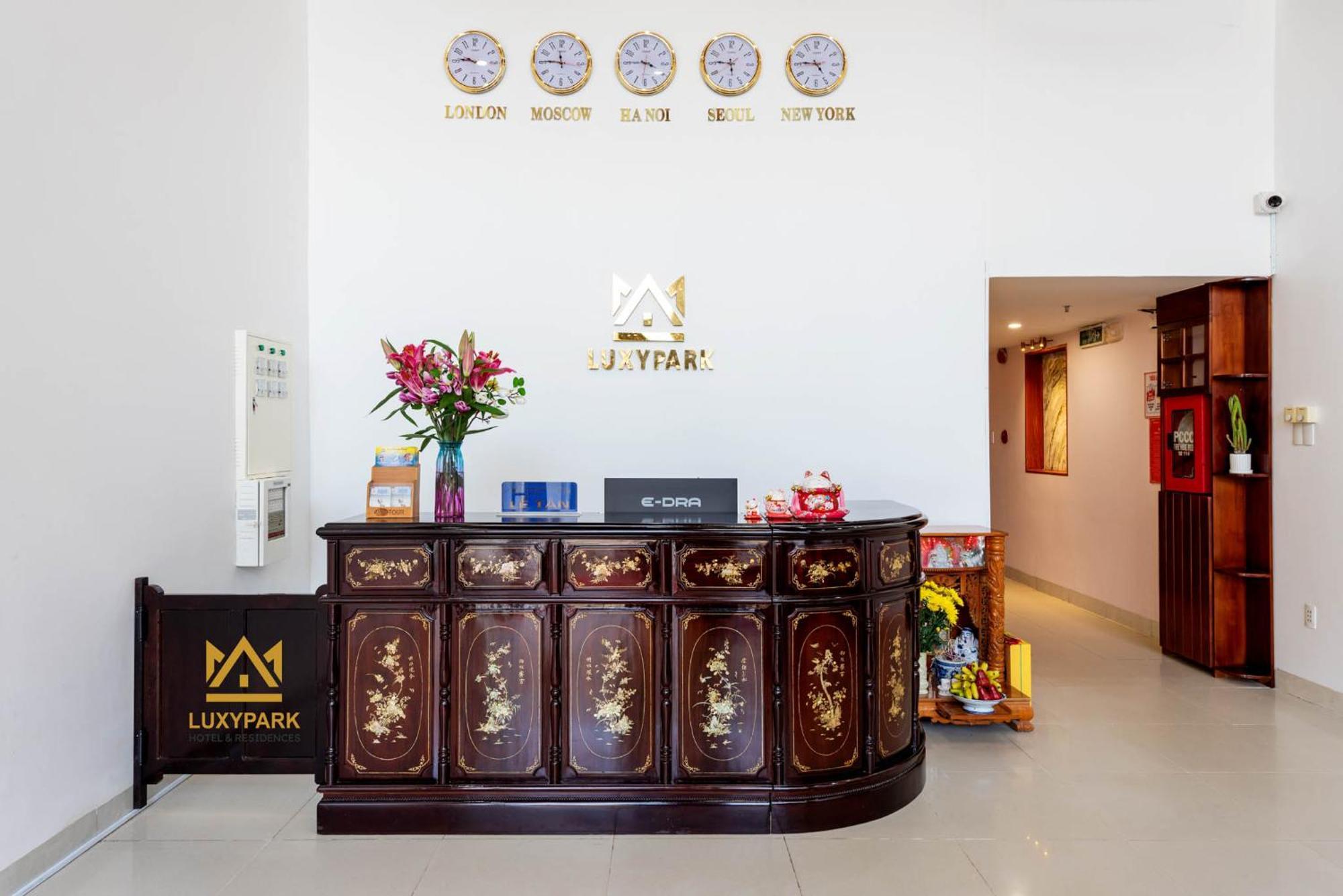 Luxy Park Hotel - Phu Quoc Centre Buitenkant foto