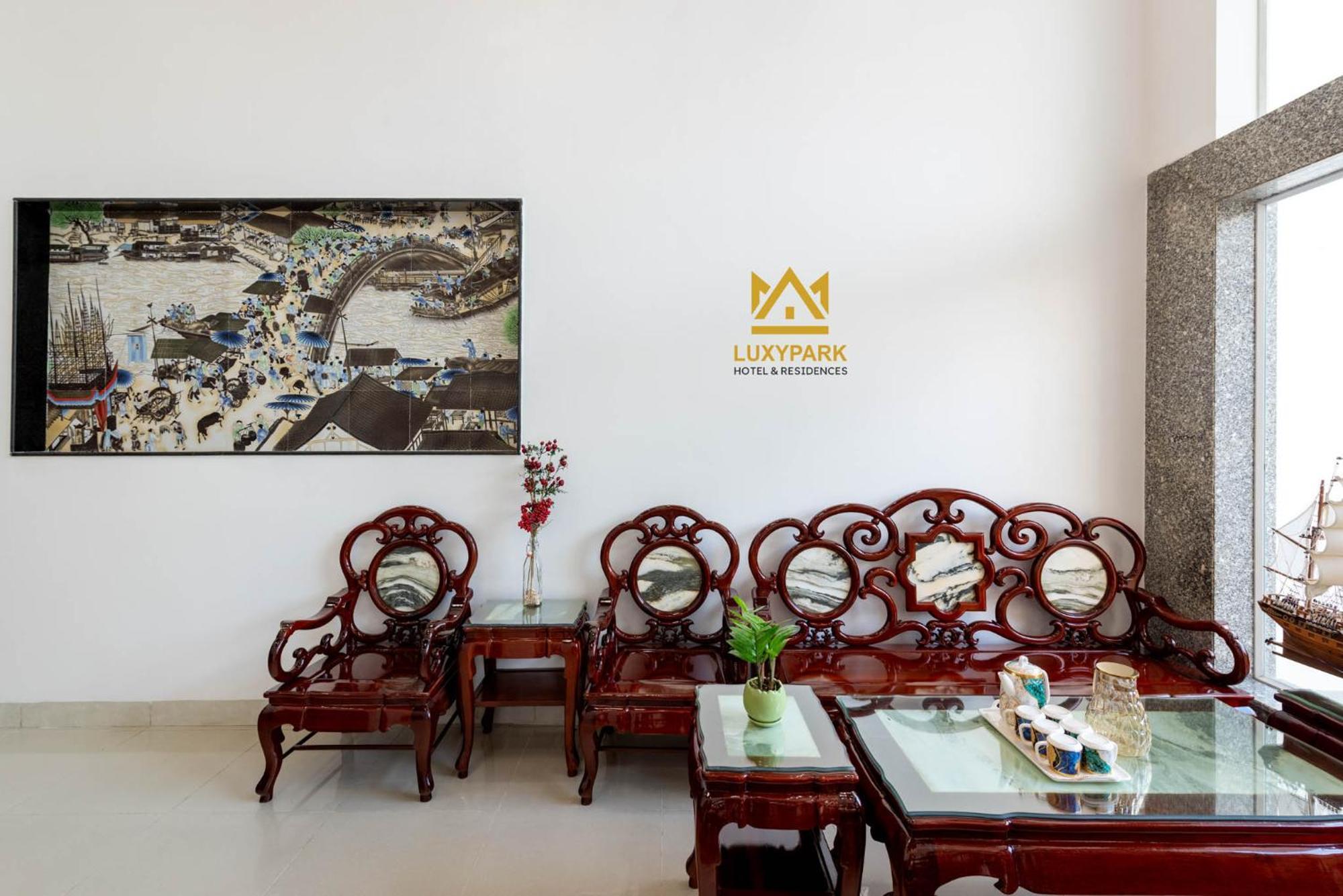 Luxy Park Hotel - Phu Quoc Centre Buitenkant foto