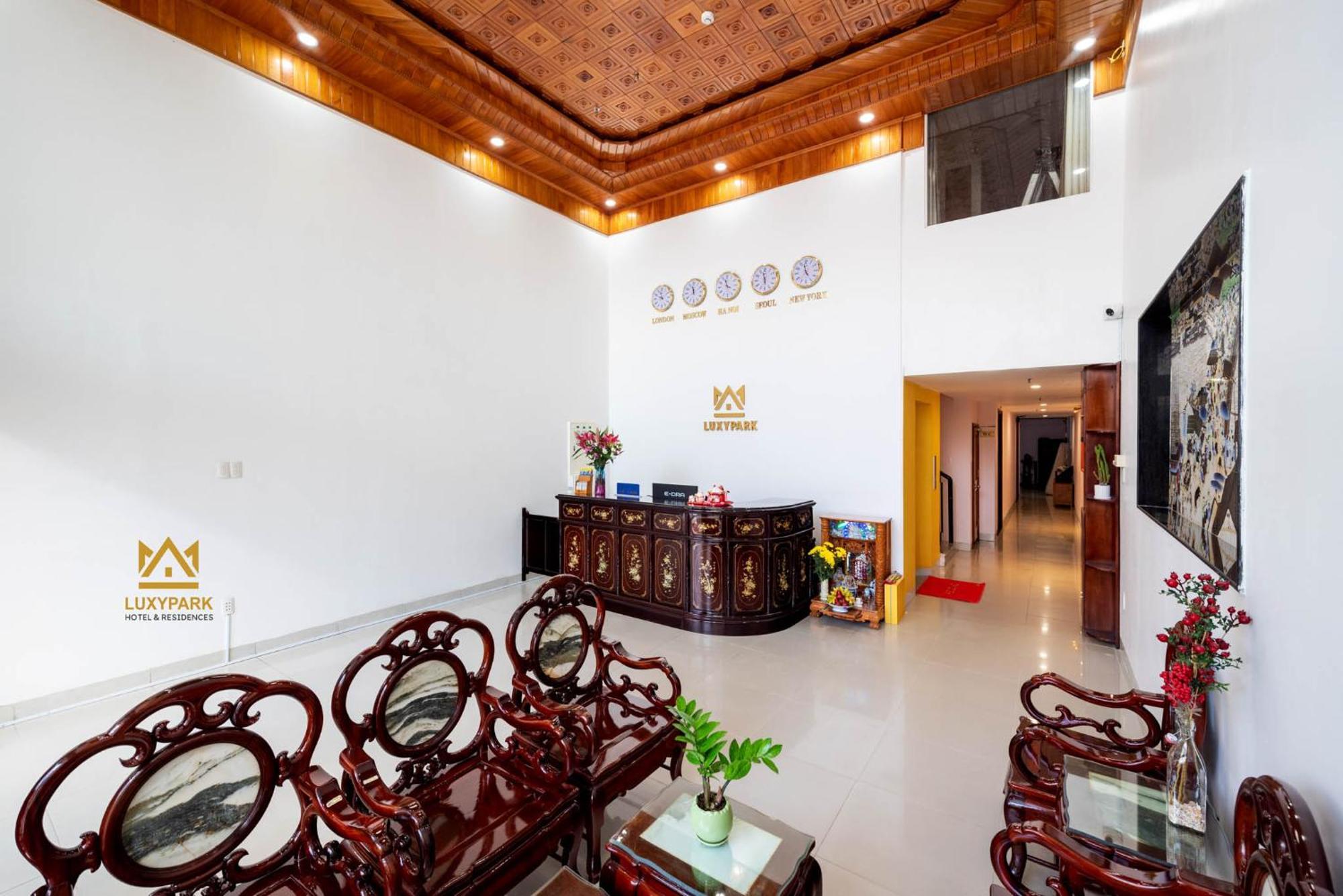 Luxy Park Hotel - Phu Quoc Centre Buitenkant foto