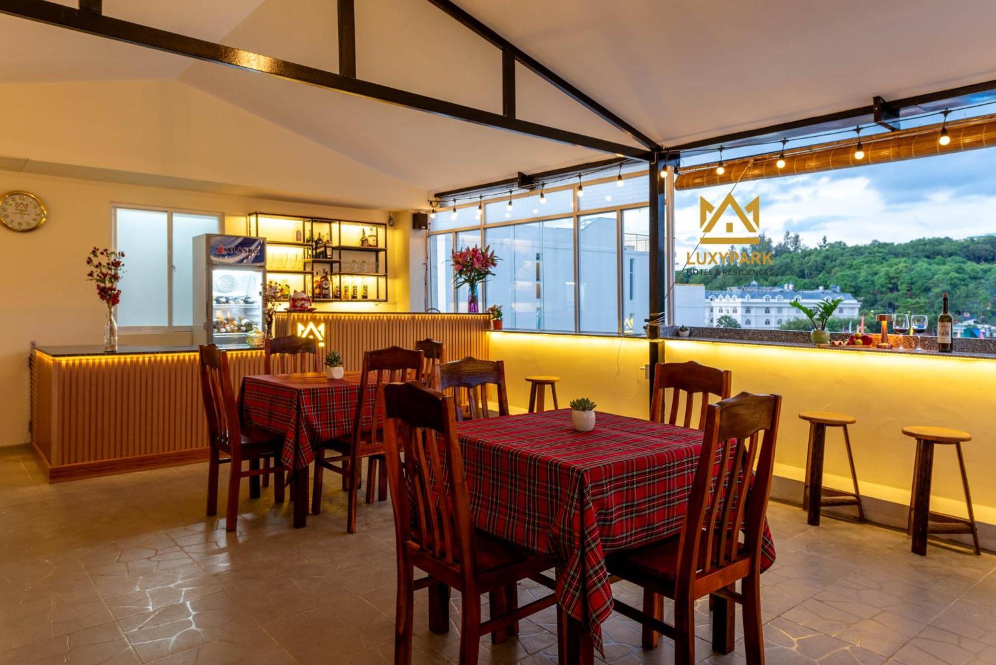 Luxy Park Hotel - Phu Quoc Centre Buitenkant foto