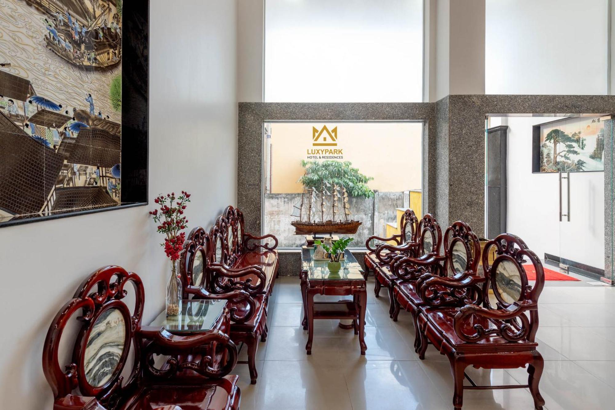 Luxy Park Hotel - Phu Quoc Centre Buitenkant foto