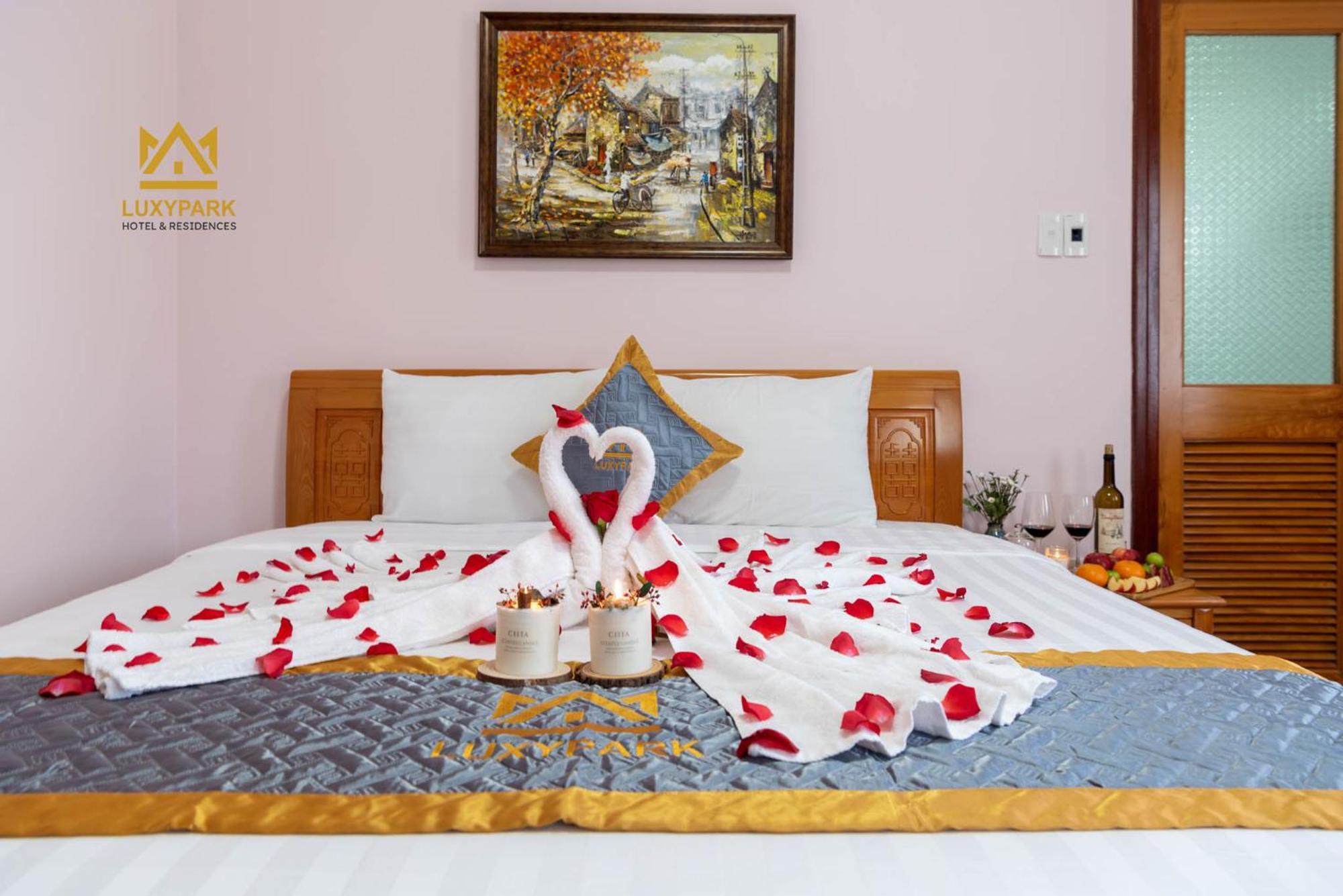 Luxy Park Hotel - Phu Quoc Centre Buitenkant foto