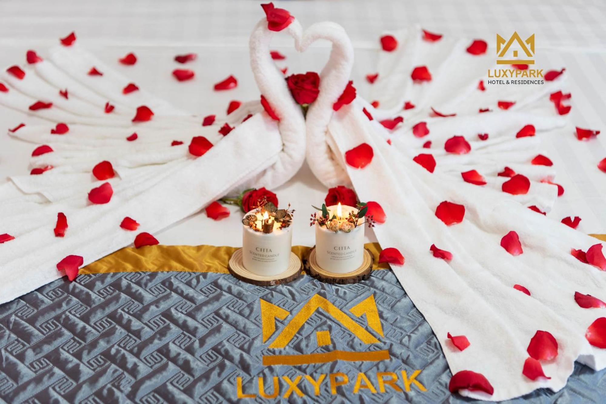 Luxy Park Hotel - Phu Quoc Centre Buitenkant foto