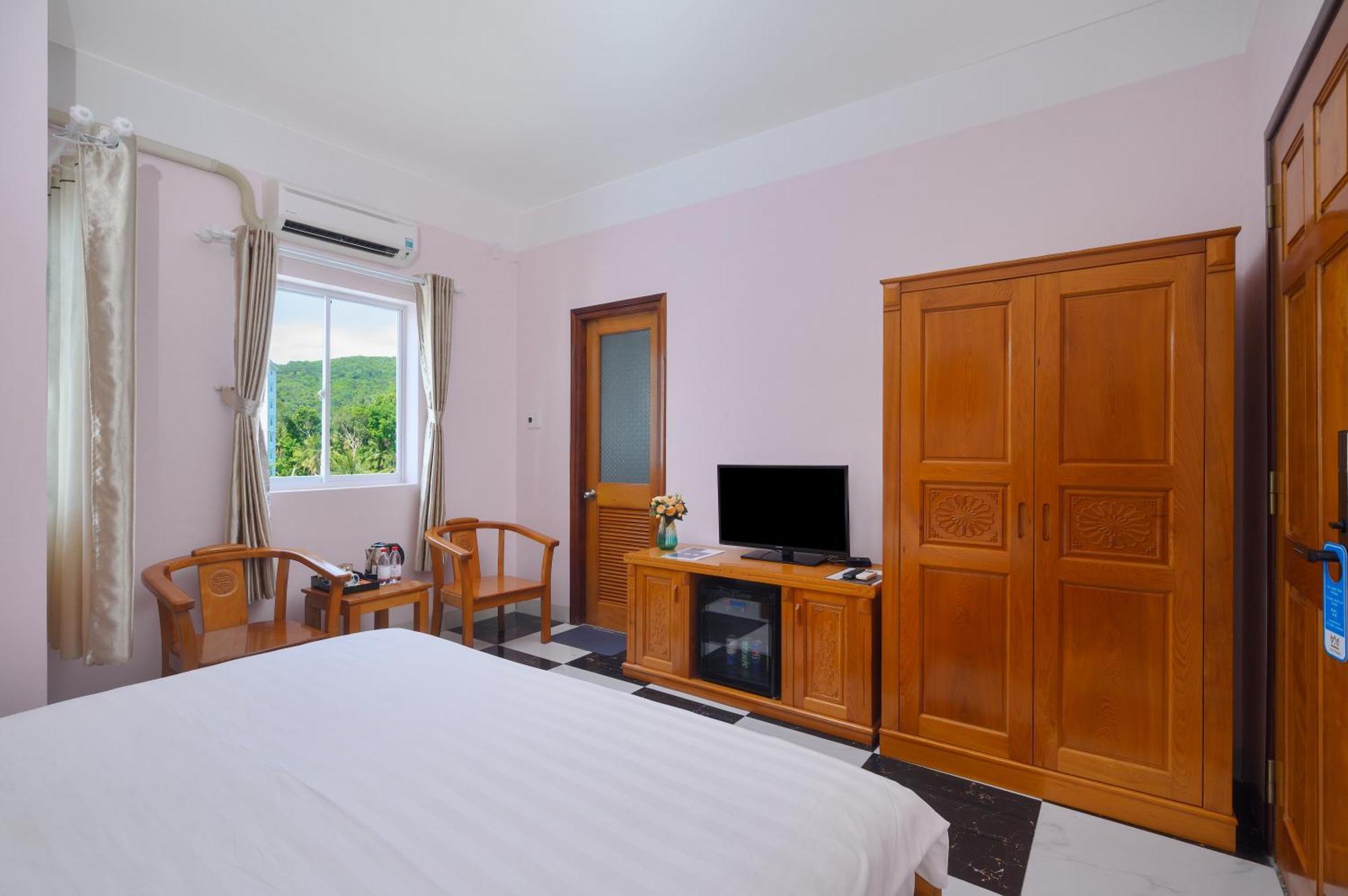 Luxy Park Hotel - Phu Quoc Centre Buitenkant foto